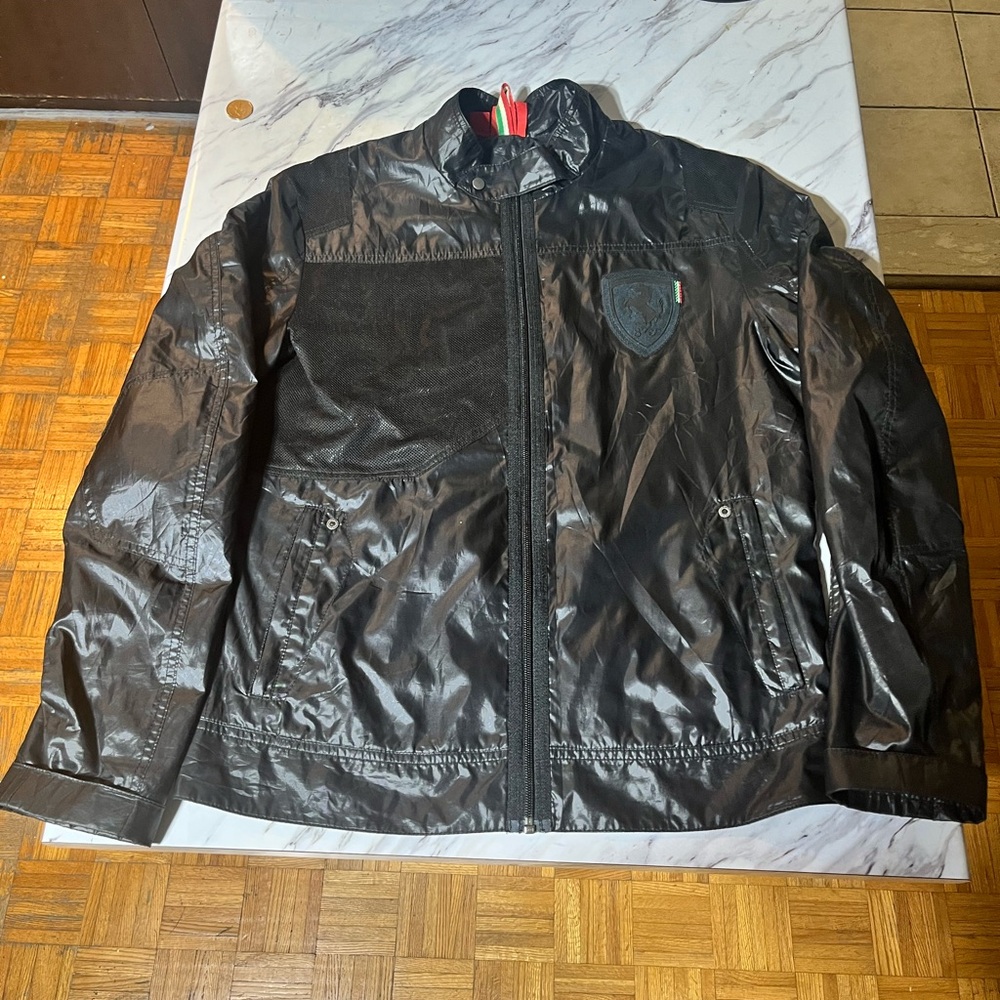 PUMA women’s Scuderia Ferrari jacket Sz Medium black